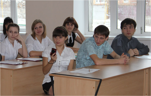 Студенты перенимают опыт